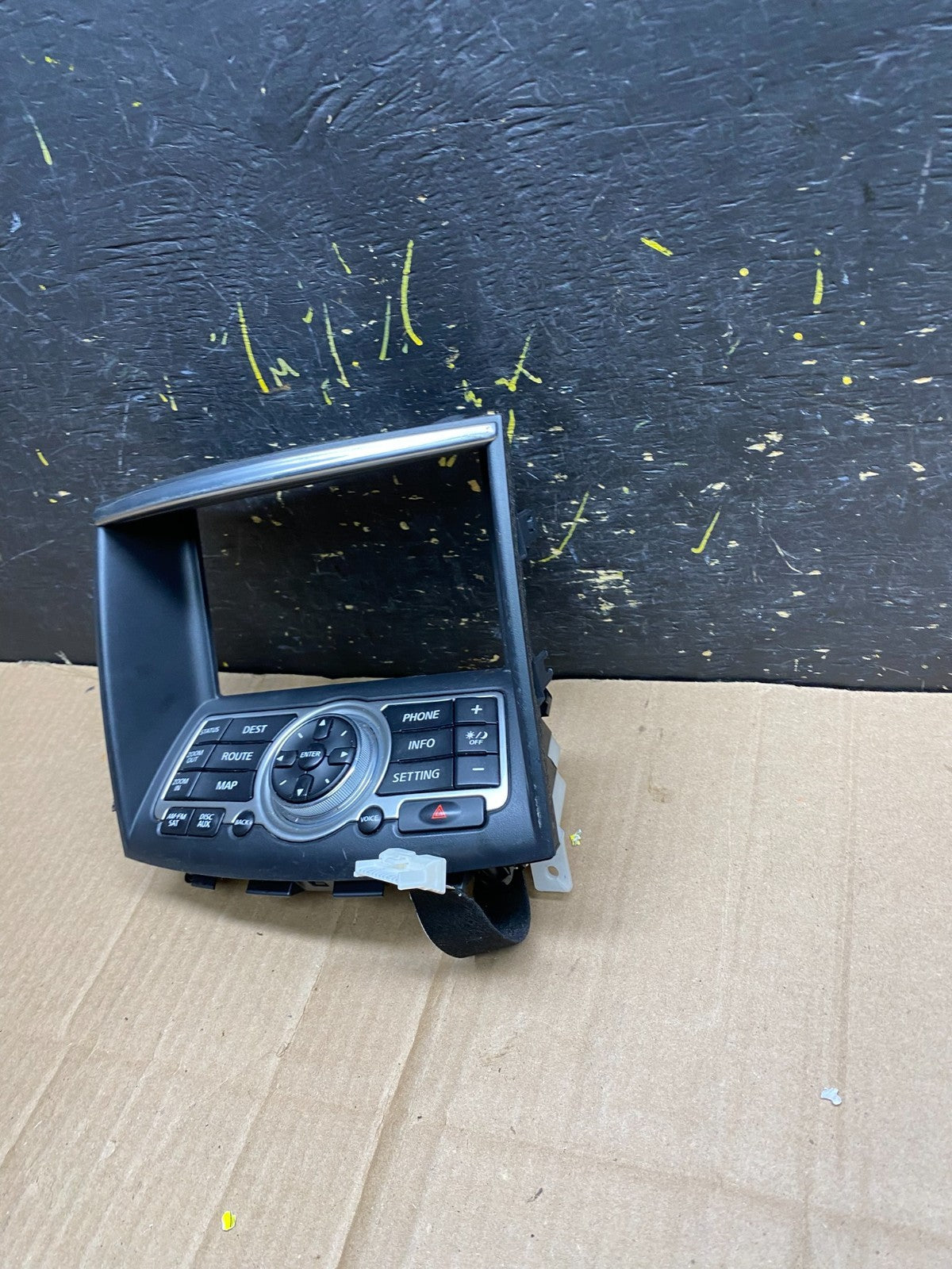 2008 - 2012 Infiniti G35 EX35 Radio Player Screen Panel Bezel AA4535 DG1