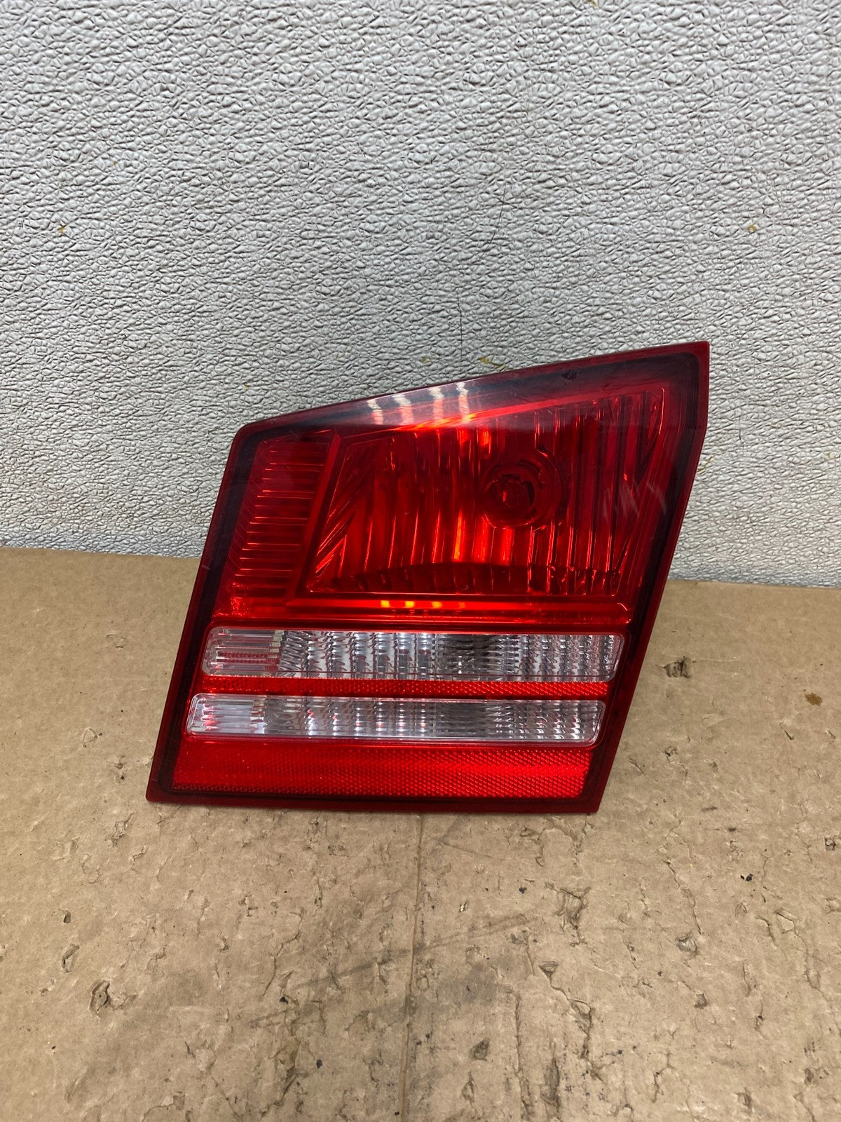 2009 2010 2011 Dodge Journey Right Passenger Rh Tail Light Inner V0506 DW0