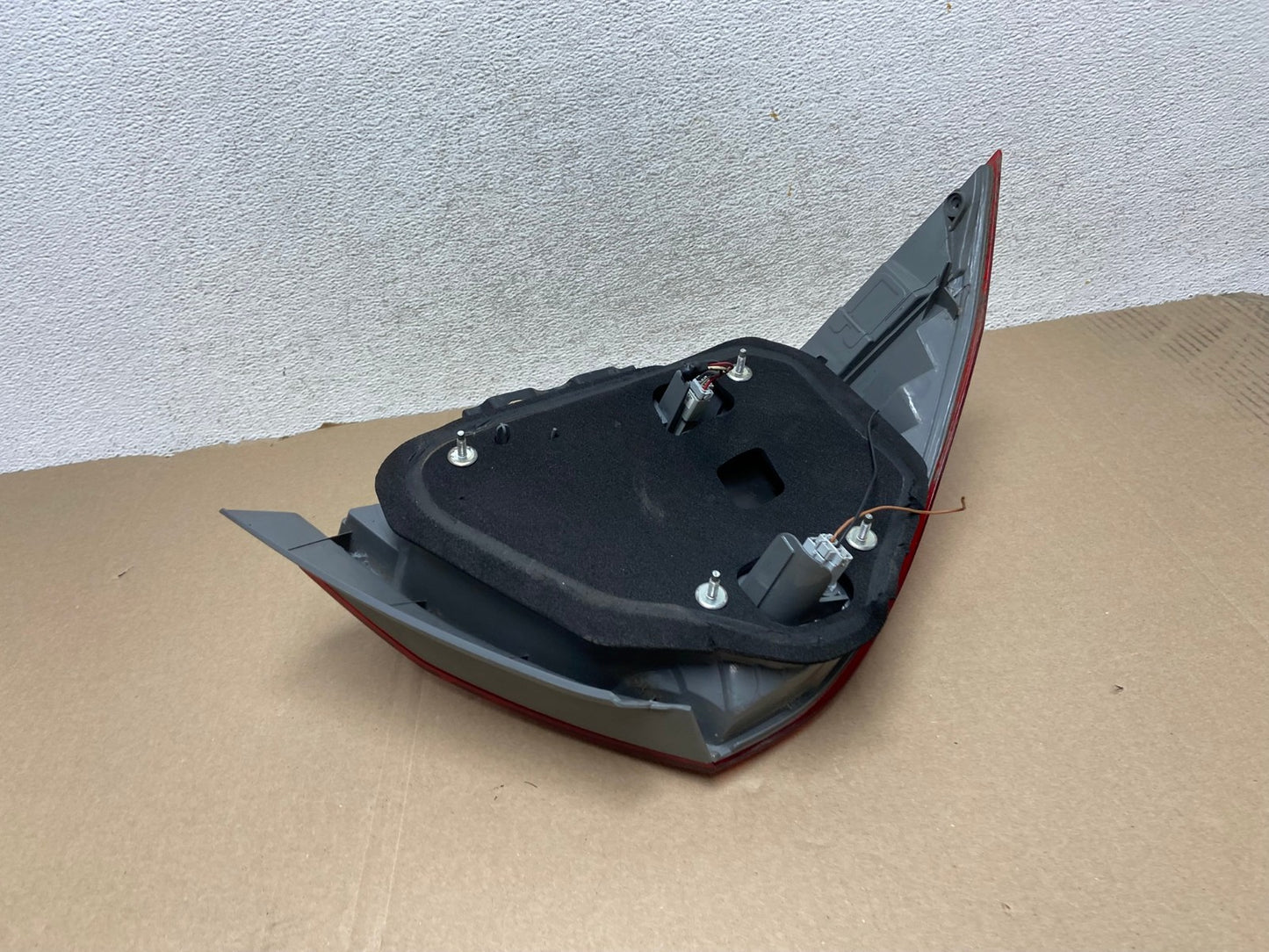 2006 - 2007 Honda Accord Right Passenger Side Tail light AG6803 LK5