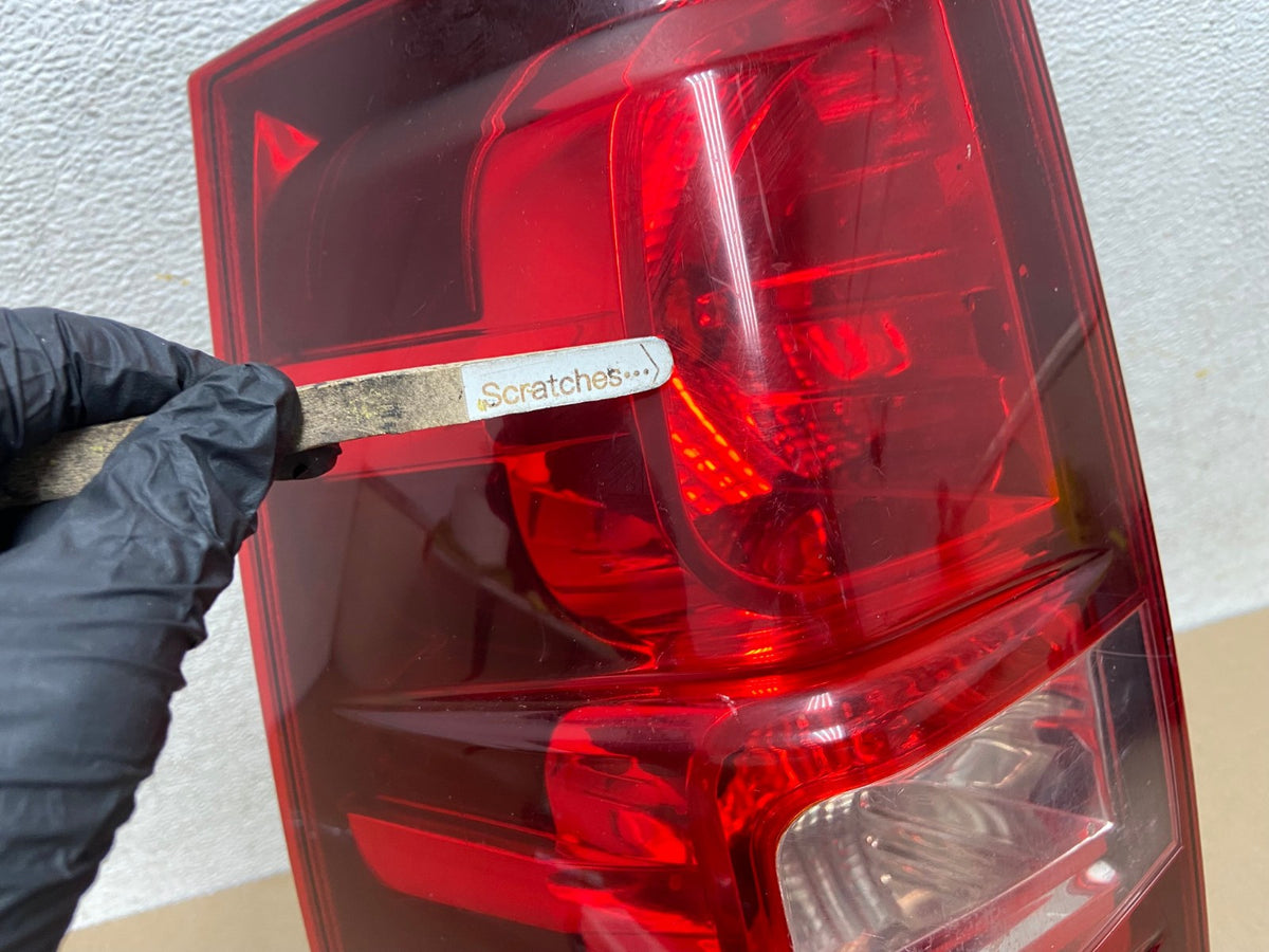 2008-2014 Chevrolet Tahoe Suburban Driver Lh Left Side Tail Light AH6671 LK3