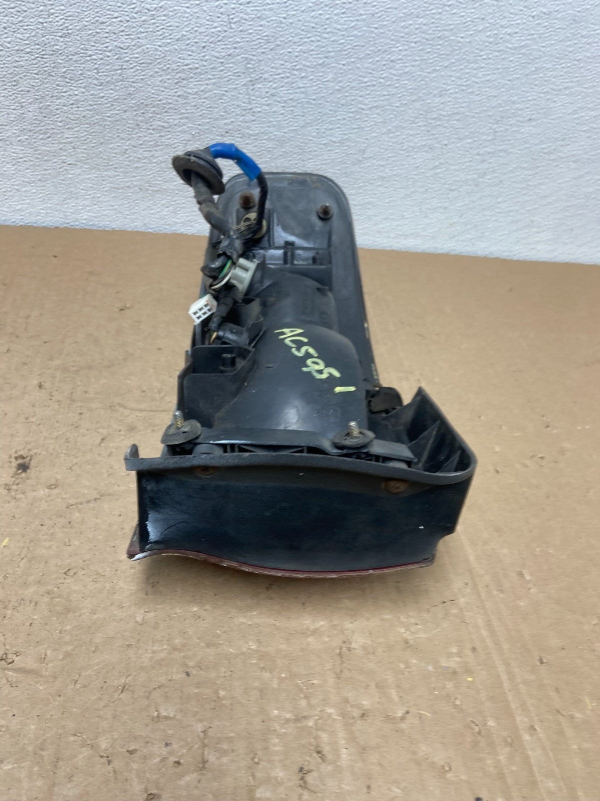 1992 1993 1994 Toyota Camry Right Passenger RH Side Tail Light AC5951 DW9