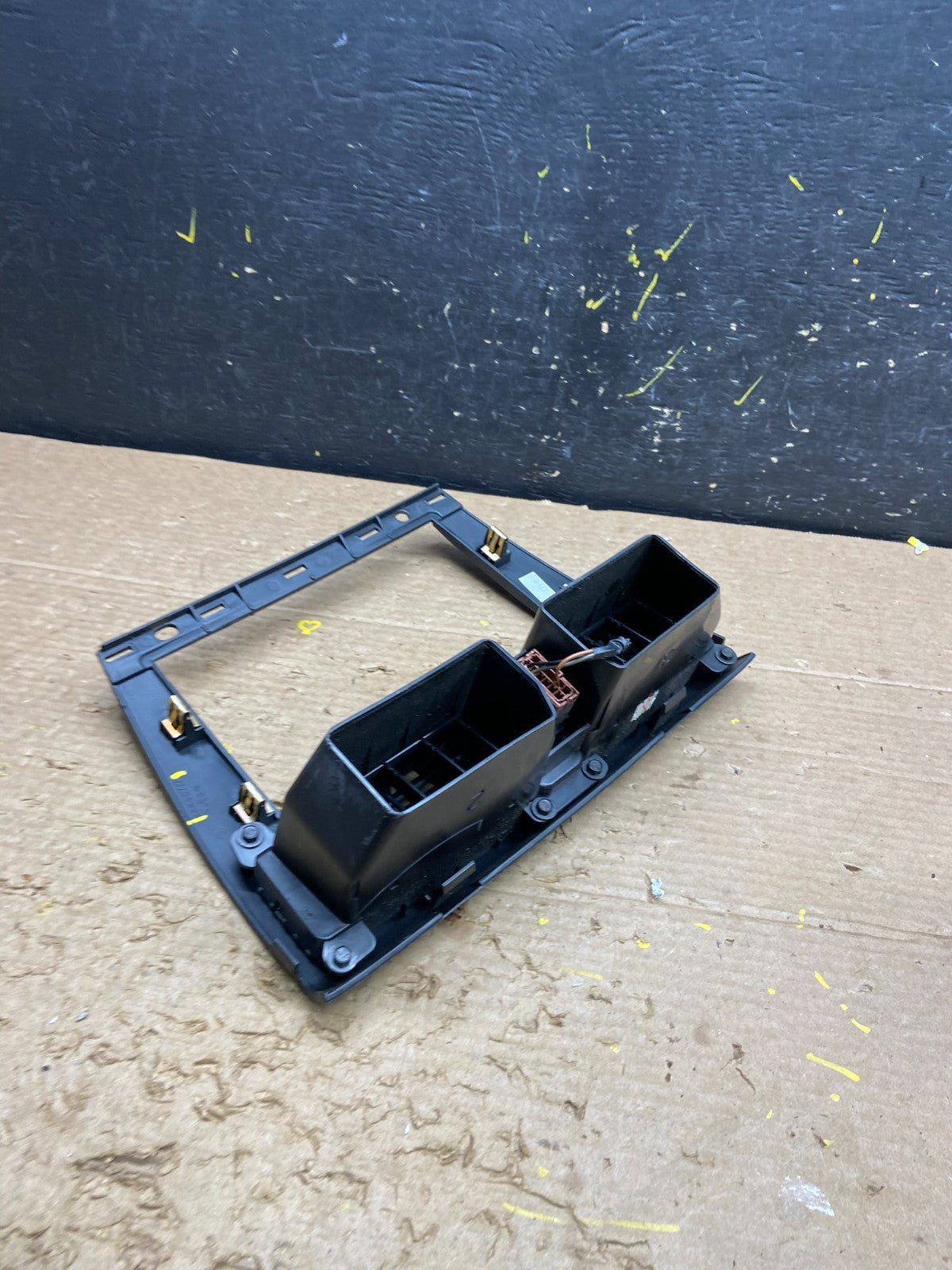 2007-2009 Suzuki XL7 XL-7 Center Radio Dash Trim Air Vent Bezel OEM  W3453 DG4