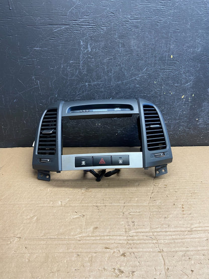 2007 to 2009 Hyundai Santa Fe Center Dashboard Radio Bezel Trim AF2053 DW0