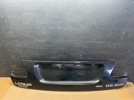 2007-2011 Lexus GS350 Trunk License Plate Trim Panel Cover 76801-30140 S1414 DG0