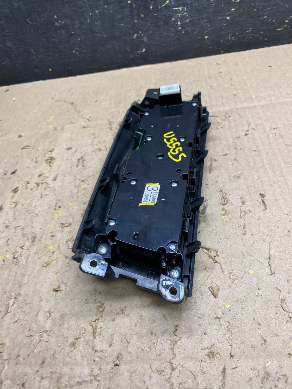 2009 - 2014 Nissan Murano AC Air Temperature Climate Control Panel U5555 DG4