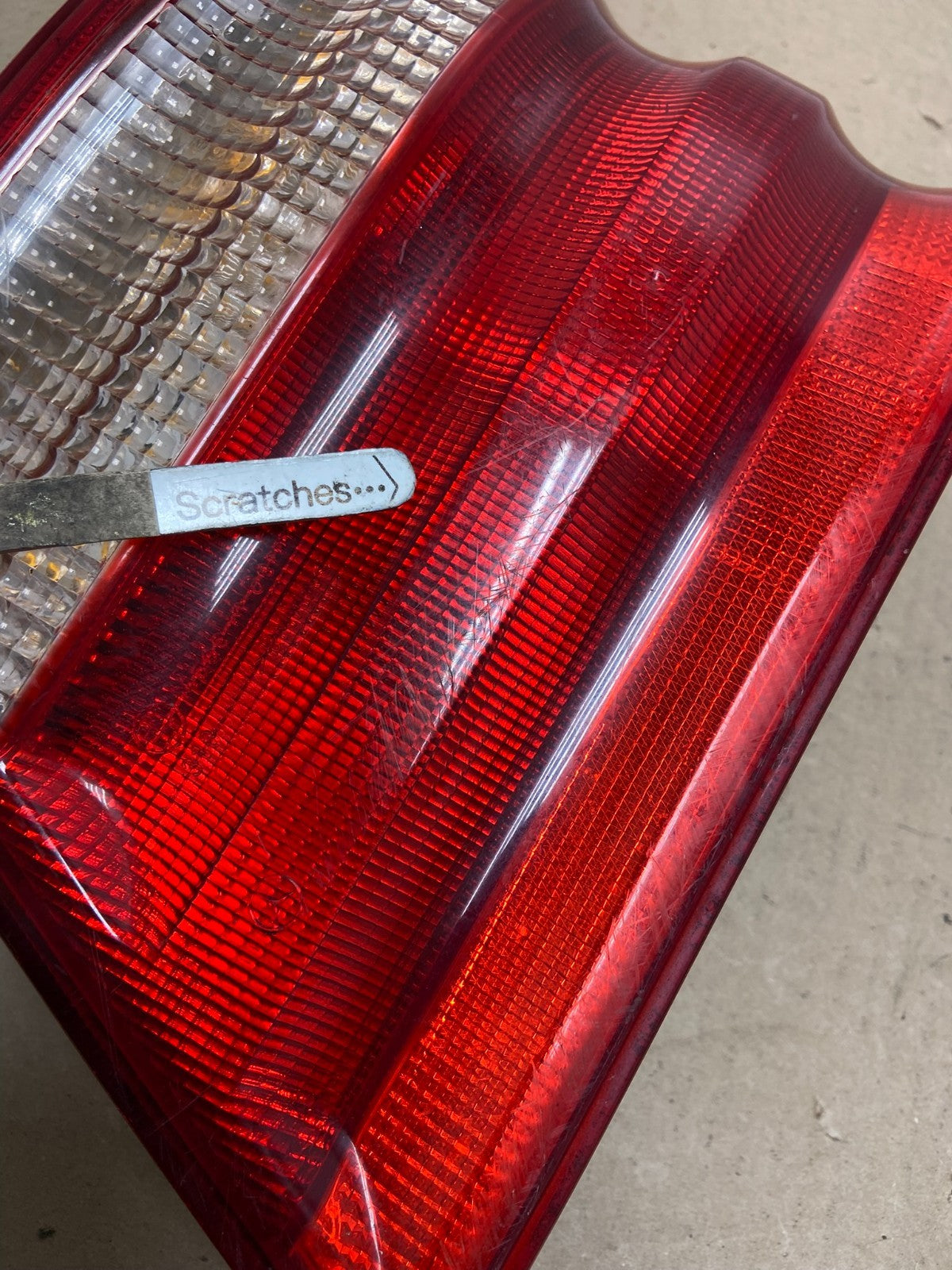 2000-2002 Mercedes-Benz E-CLASS E430 Right Passenger Side Tail Light AG34123