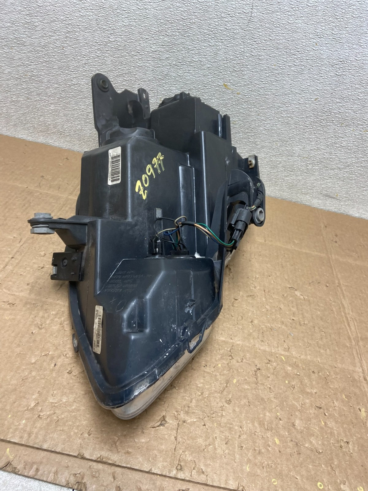 2007-2012 Gmc Acadia Halogen Headlight Right Passenger Side Oem Z0977 DW9