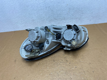 2002-2005 Hyundai Sonata Right Passenger Headlight Halogen AE0685 DW6