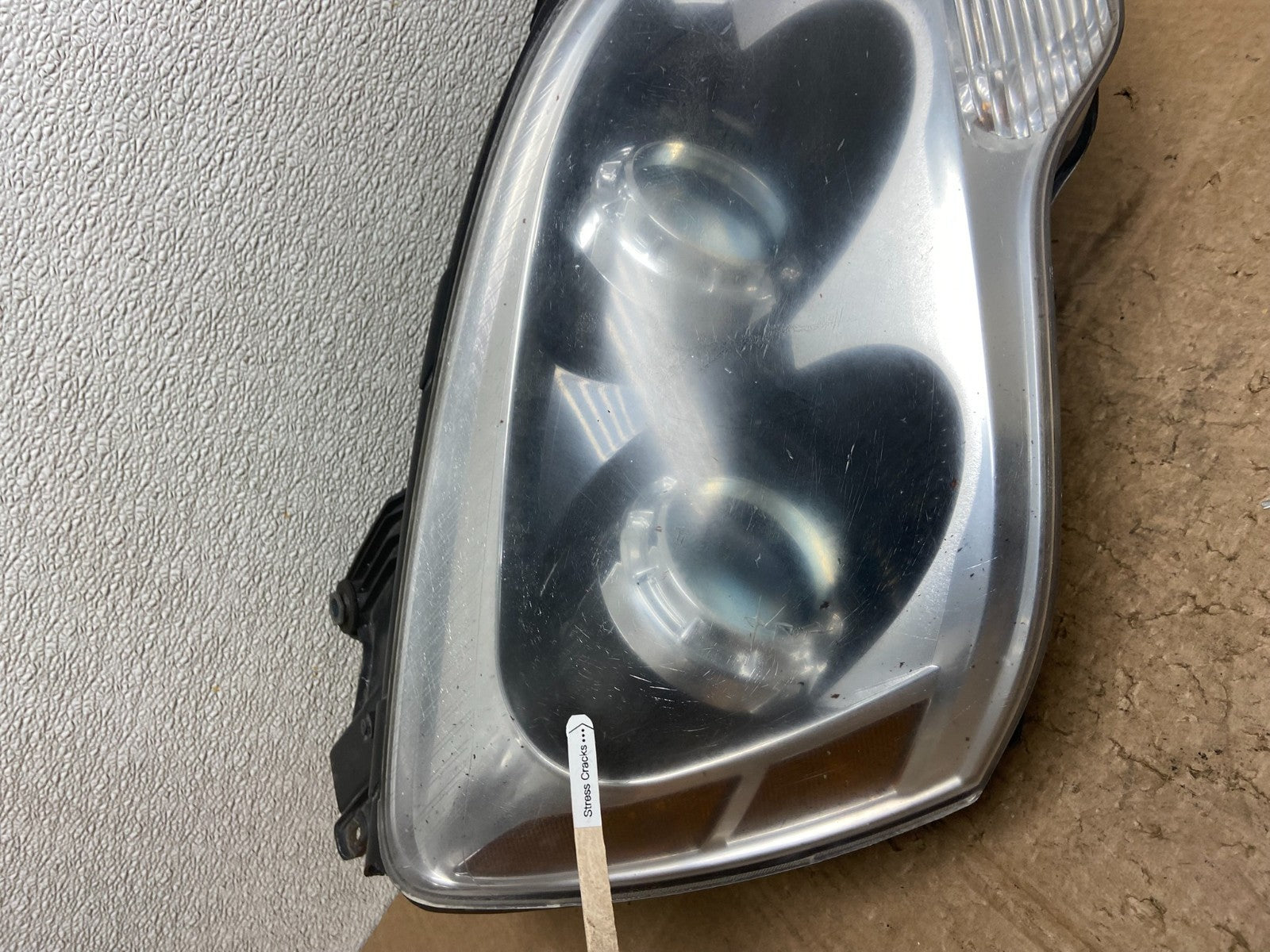 2007-2012 Gmc Acadia Halogen Headlight Right Passenger Side Oem Z0977 DW4