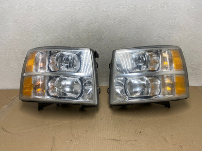 2007 to 2014 Chevrolet Silverado Left+Right Side Headlights AH6742 DW0