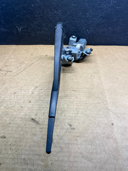 2009 to 2014 Nissan Cube Rear Wiper Motor AD75562