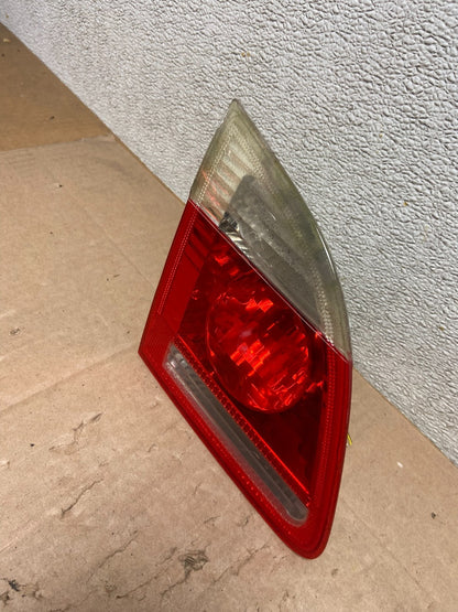 2006 - 2007 BMW 5 530i E61 Touring Left Driver LH Inner Tail Light Oem R3250 DW1