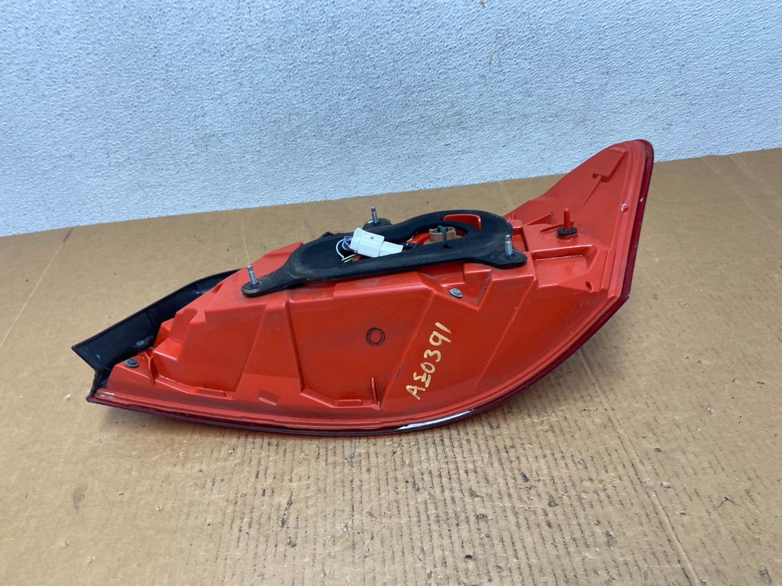 2007 to 2013 Infiniti G35 G37 Sedan Left Driver LH Side Tail Light AE0391 LK5
