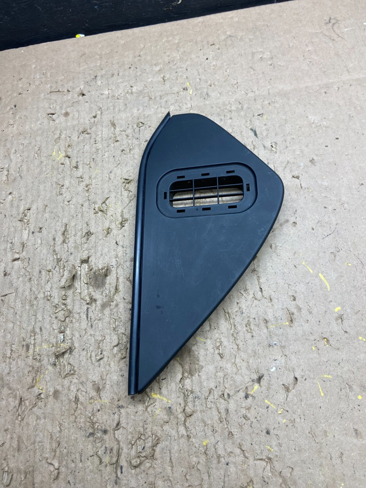 2014-2017 Maserati Ghibli Dashboard Left Driver Side End Cap Trim Cover T8682 DG0