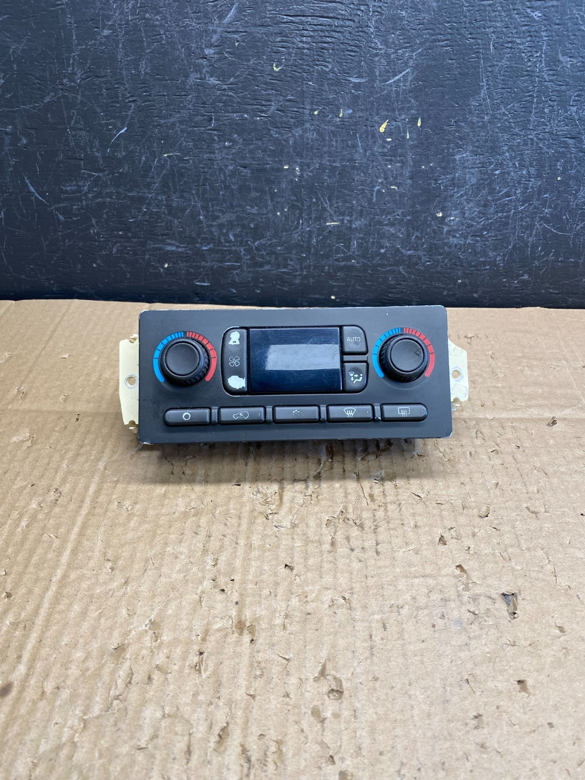 2003 to 2006 Chevrolet Silverado HVAC Heater Climate Control Module AC9628 DG0