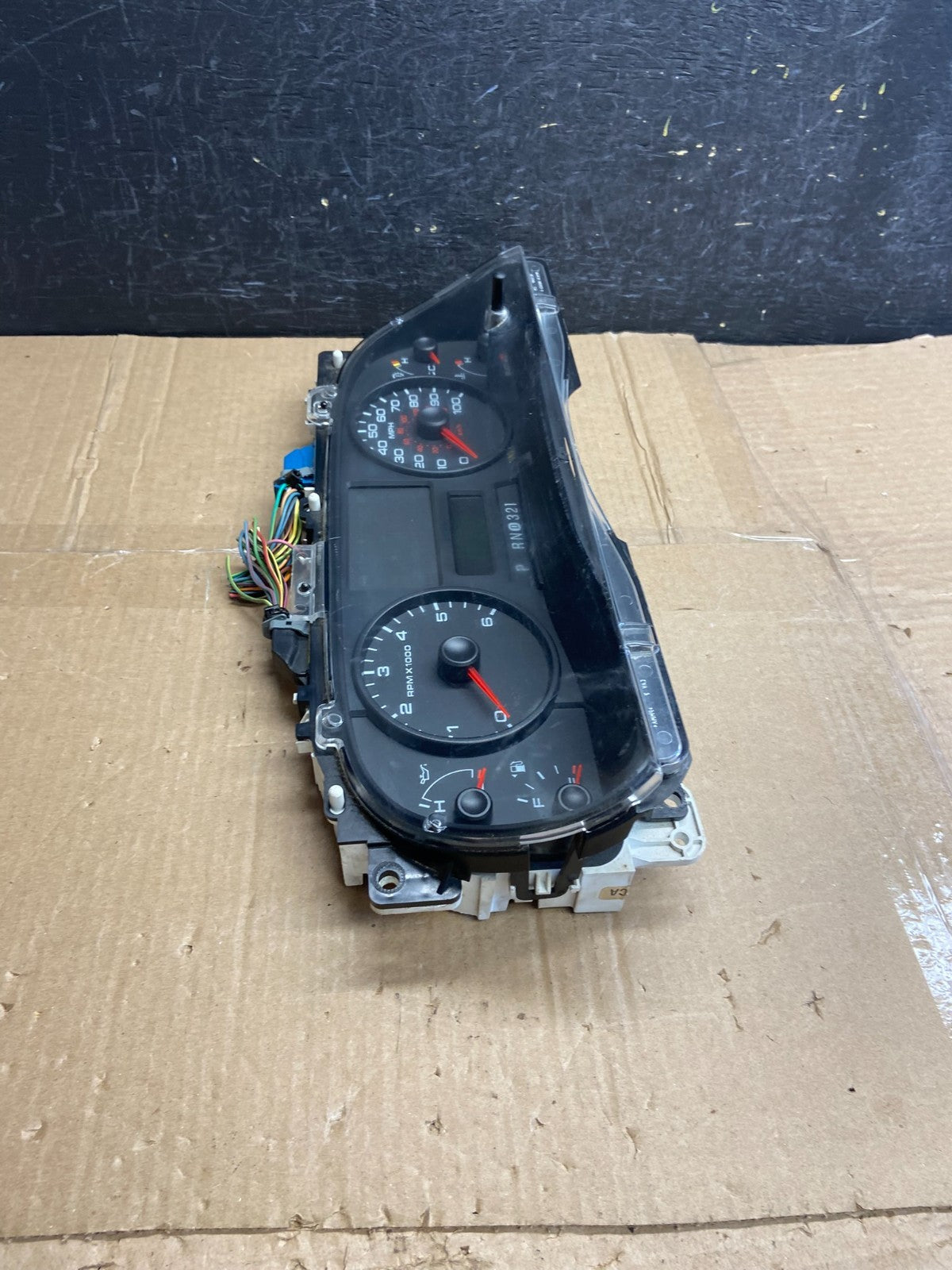 2005 - 2007 Ford F250 F350 6.0L Powerstroke Diesel Speedometer Cluster AF2801 DW1