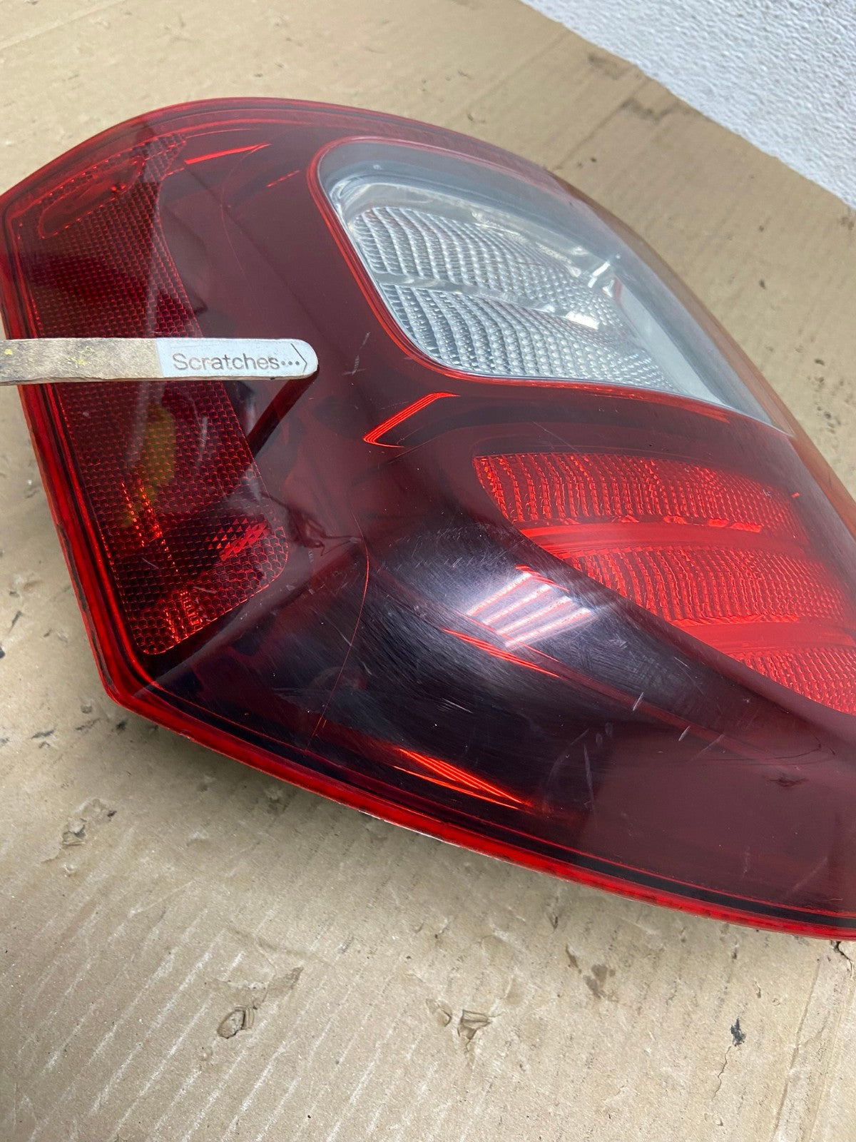 2014 - 2017 Jeep Compass Right Passenger Side Tail Light AE9070 LK3