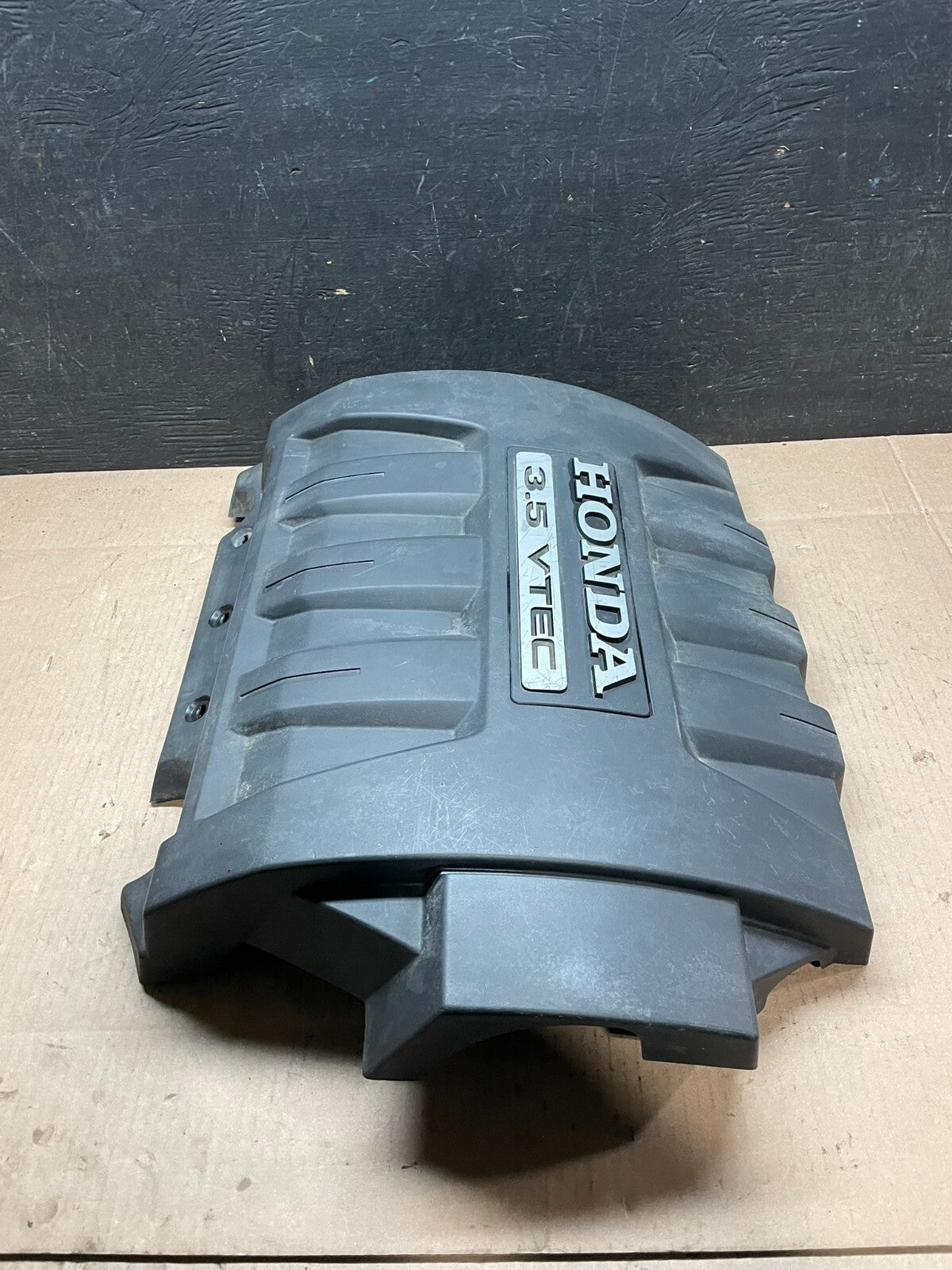 2006 to 2008 Honda Pilot Black Engine Cover OEM 3.5L J6905 PS2