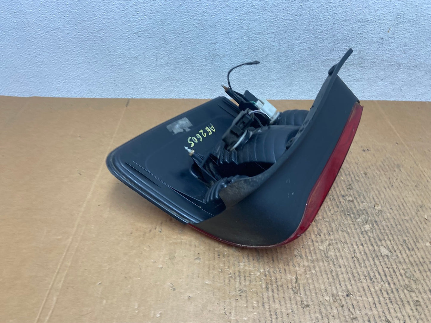 2008 to 2012 Ford Escape Left Driver LH Side Tail Light AE2605 LK4