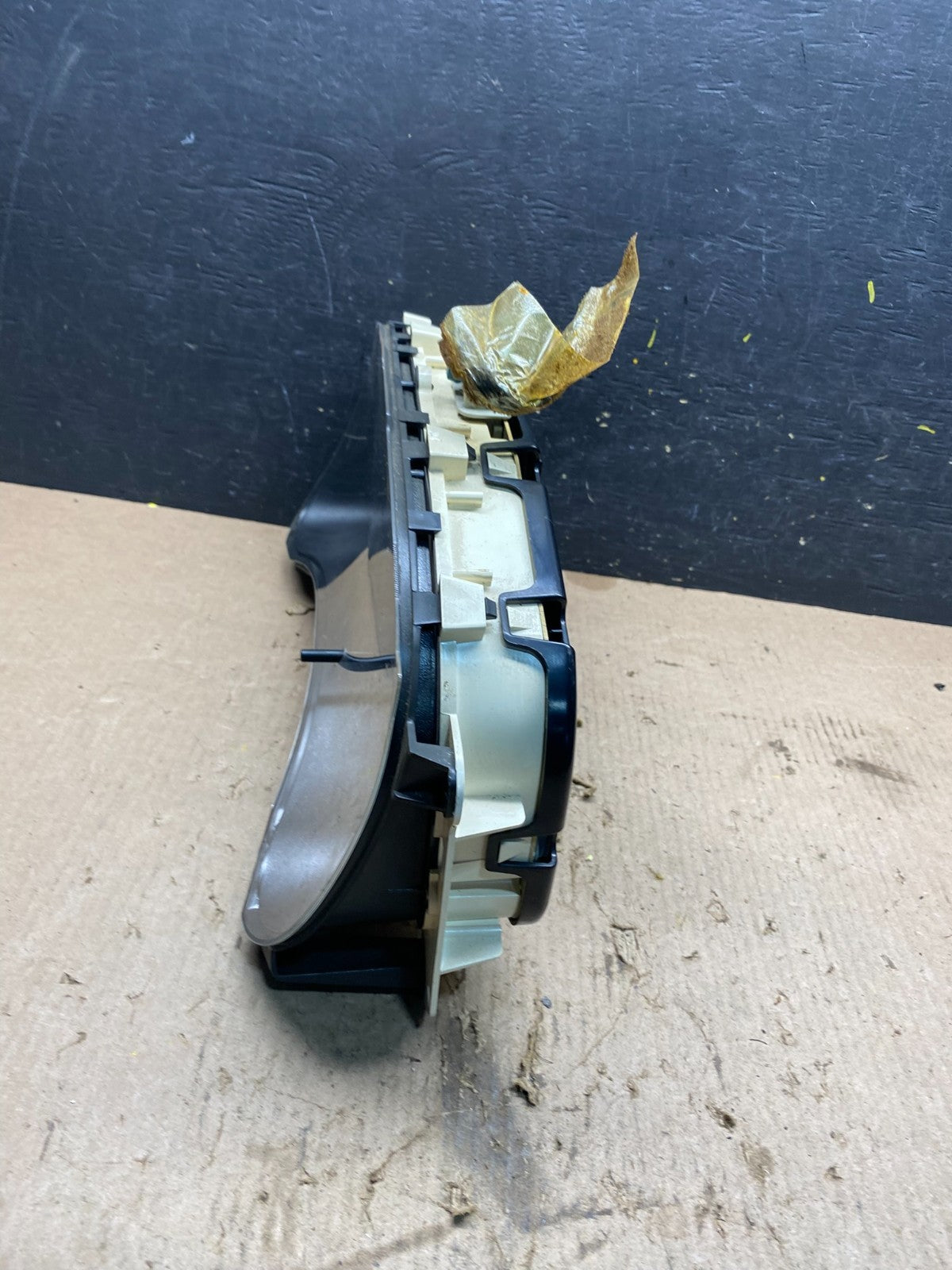 2002 GMC Yukon Speedometer Cluster Gauge Oem Q9325 DG2