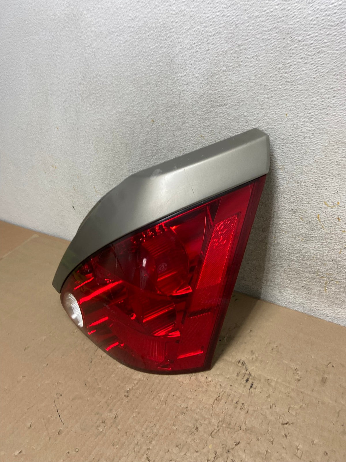2004 2005 2006 2007 2008 Nissan Maxima Right Passenger Tail Light AI2440 LK1