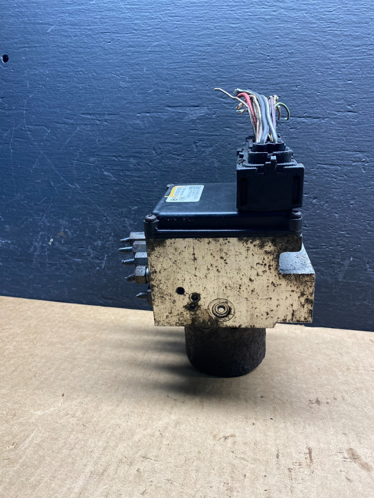 2011-2014 Ford E-150 E150 E250 E350 ABS Anti-Lock Brake Pump Module AC7019 DG2