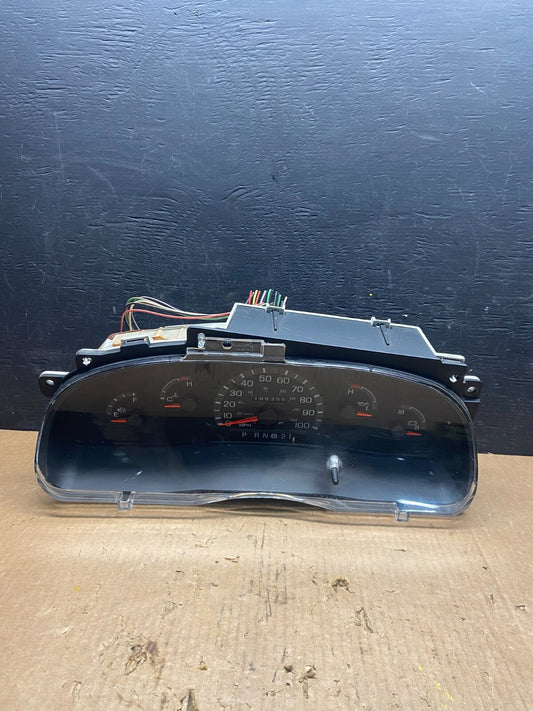 1999 to 2000 Ford E350 Van Speedometer Instrument Cluster H20430