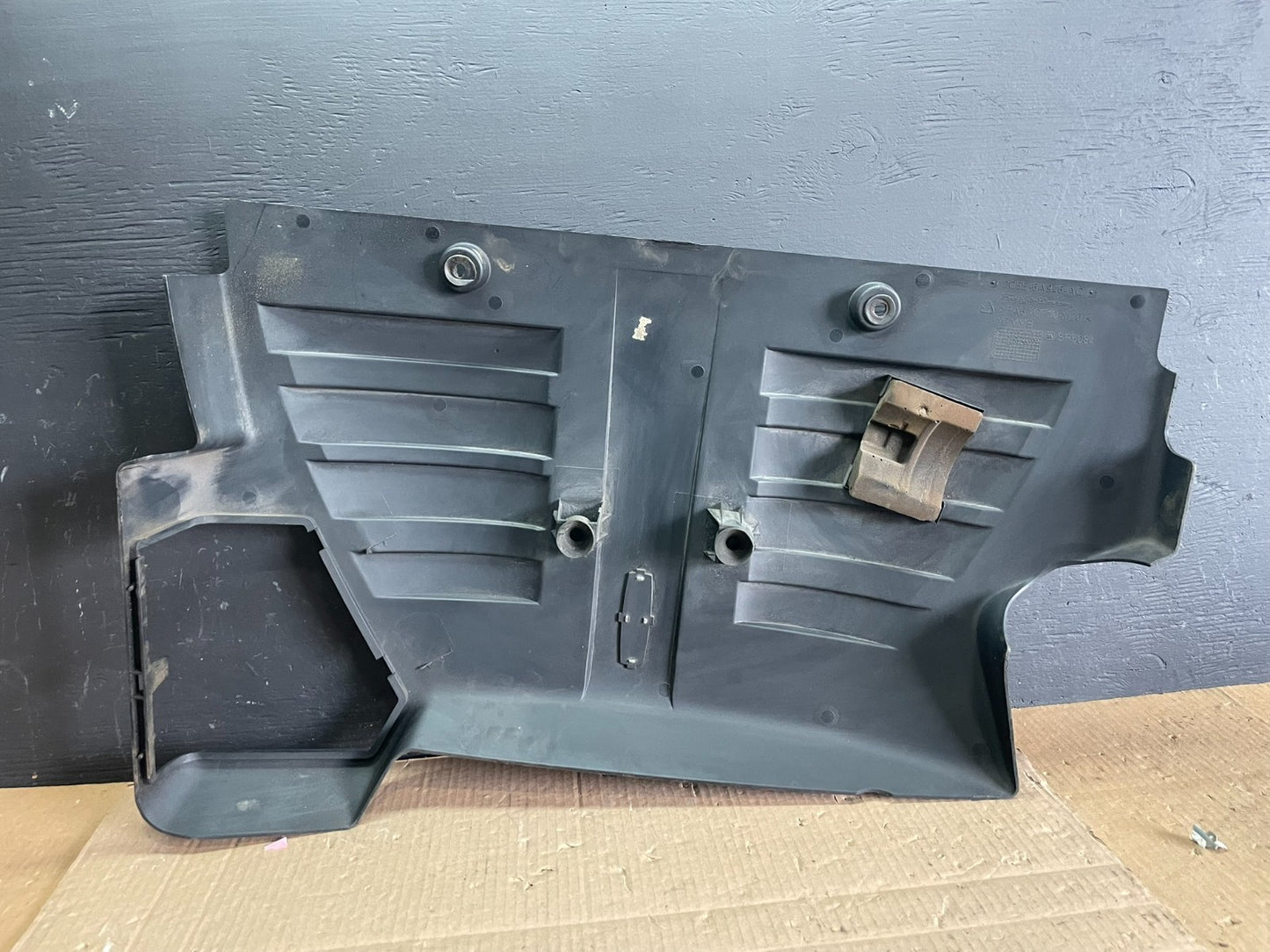 2004 Lincoln Aviator Engine Plastic Trim Motor Cover AB7802 DG5
