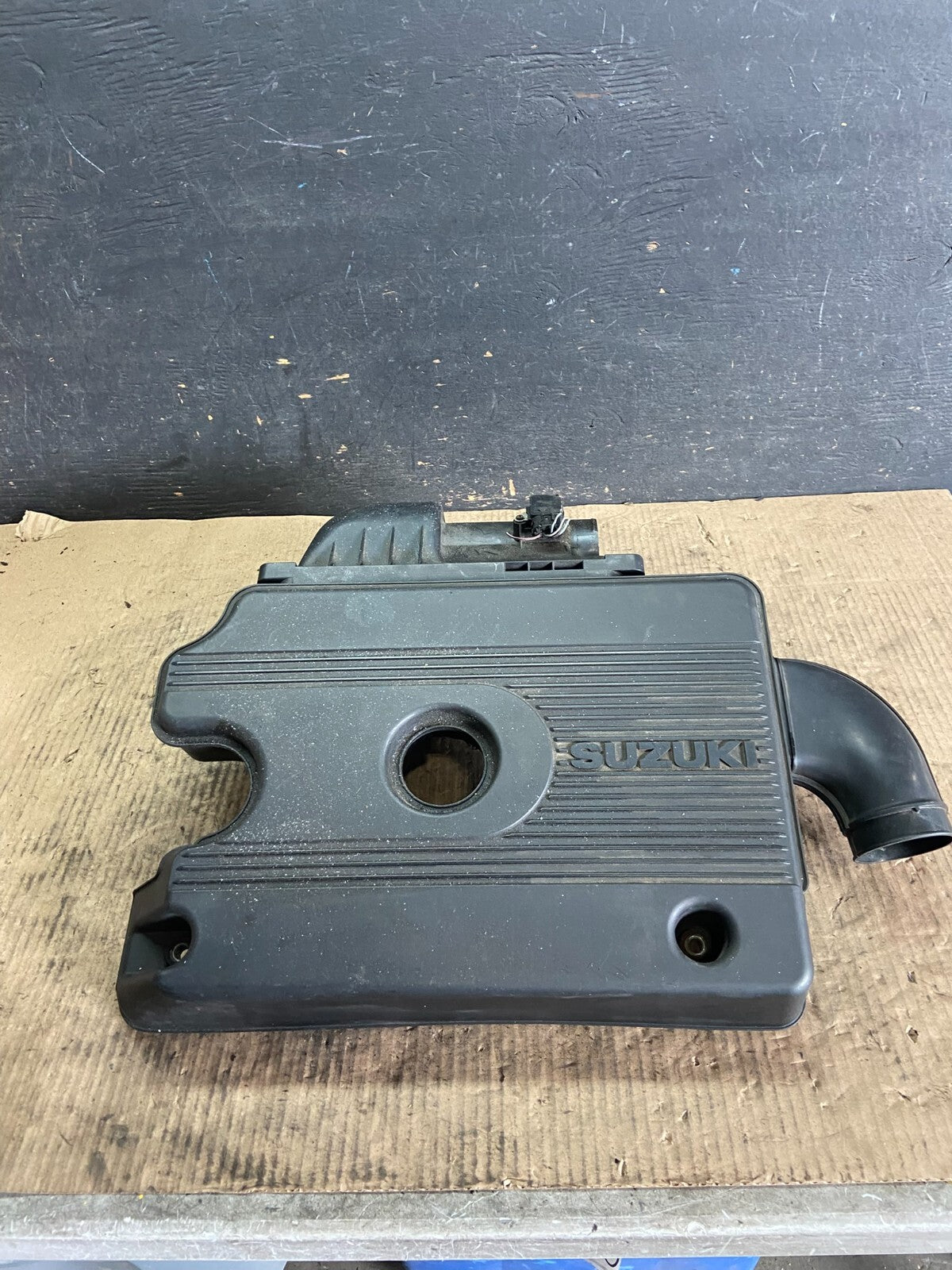 2007-2009 Suzuki SX4 2.0 Air Cleaner Intake Filter Box w/ MAF Sensor O1047 DG1