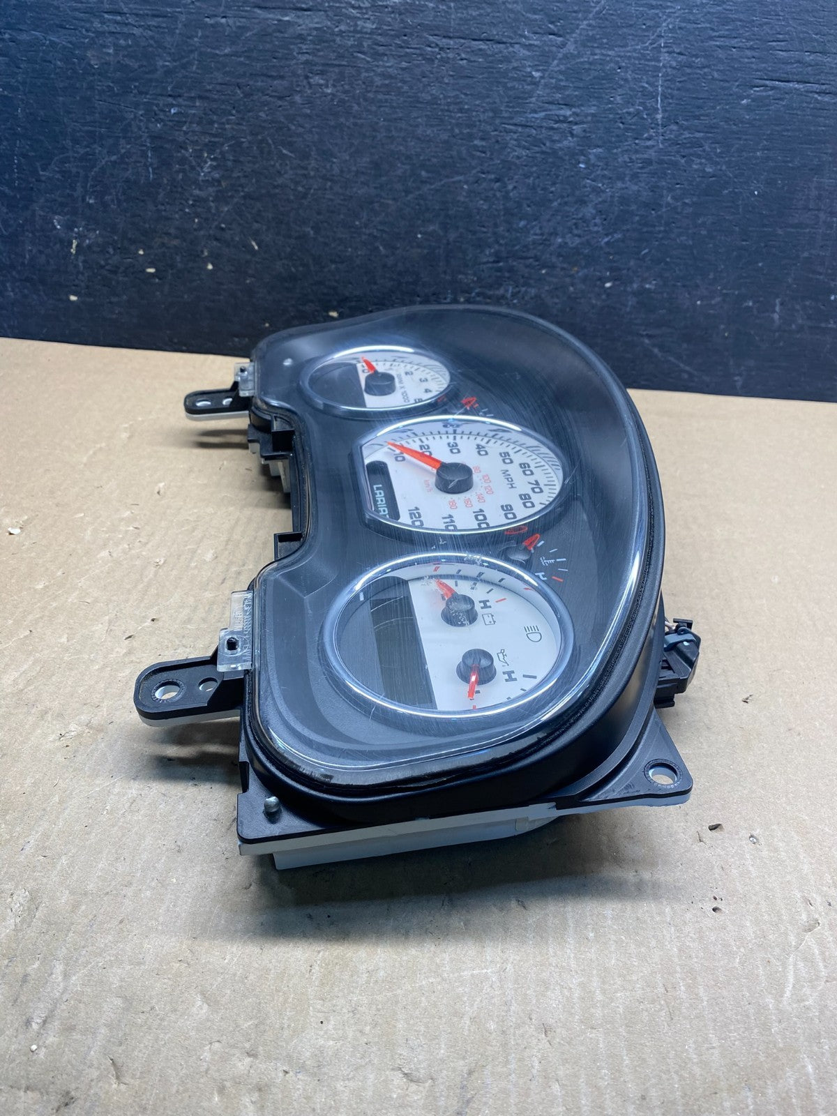 2004 - 2005 Ford F150 F-150 Lariat Speedometer Cluster Gauge AG1858 DG2