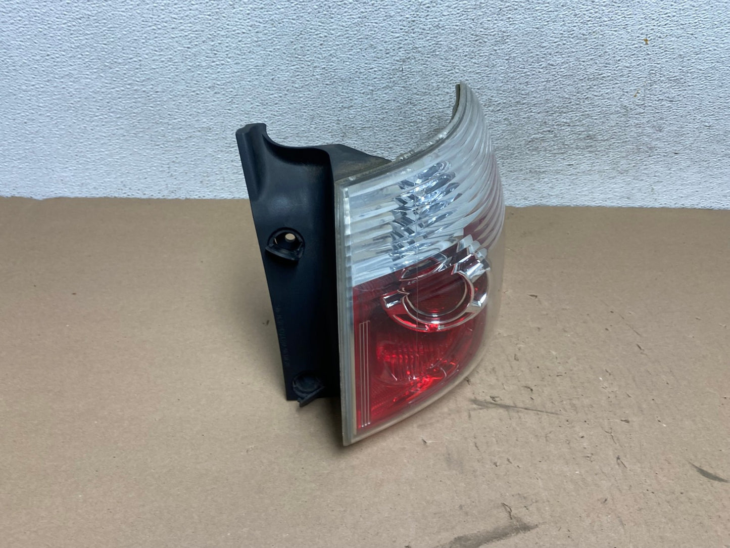 2007 to 2012 GMC Acadia Halogen Tail Light Right Passenger RH Side AG3384 LK2