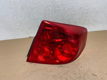 2005 to 2006 Infiniti G35 Right Passenger Side Tail Light AG4284 LK0