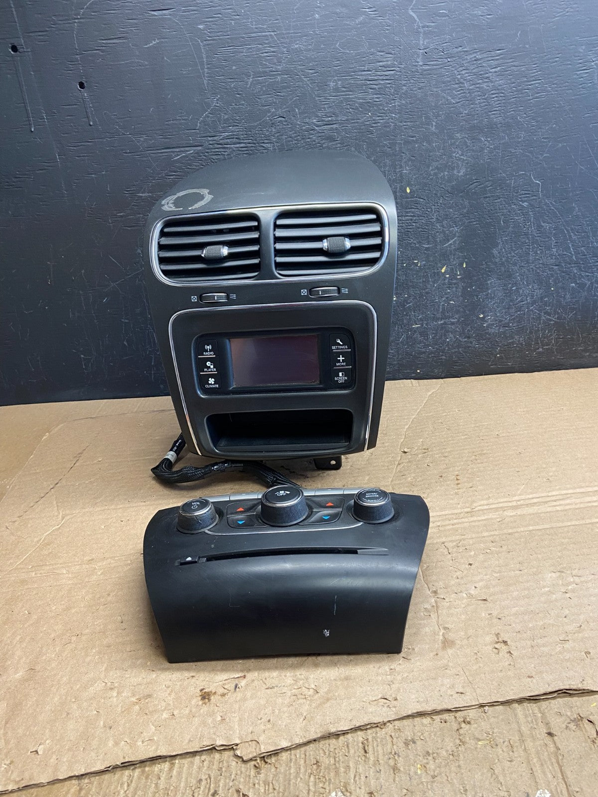 2011-2019 Dodge Journey Radio Display Screen Bezel Climate Trim Vents AF2185 DG0
