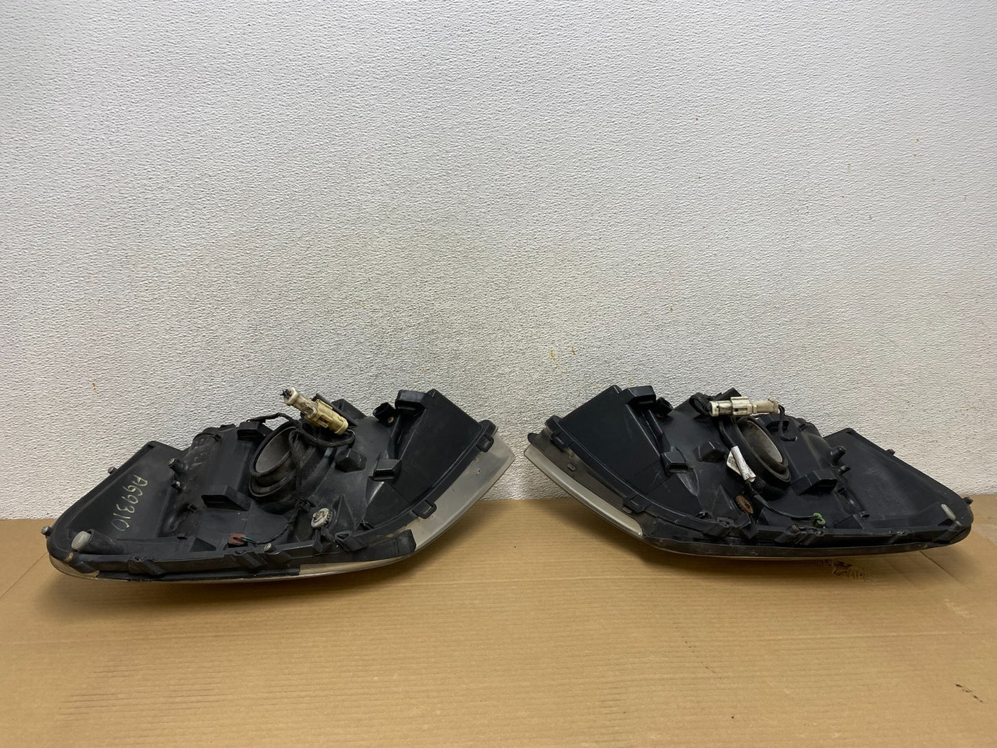 2004 - 2007 Ford Freestar Left+Right Side Headlights Halogen DEPO AG9310 DW6