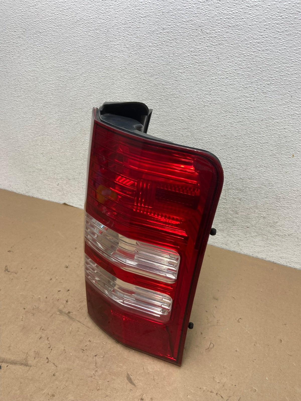 2008 to 2012 Jeep Liberty Right Passenger RH Side Tail Light AG4204 LK1