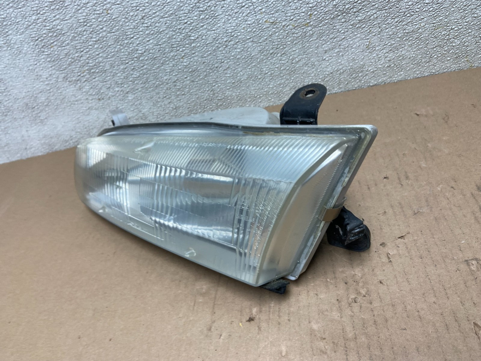 1997 1998 1999 Toyota Camry Left Driver Side Halogen Headlight Oem AB5044 DW1