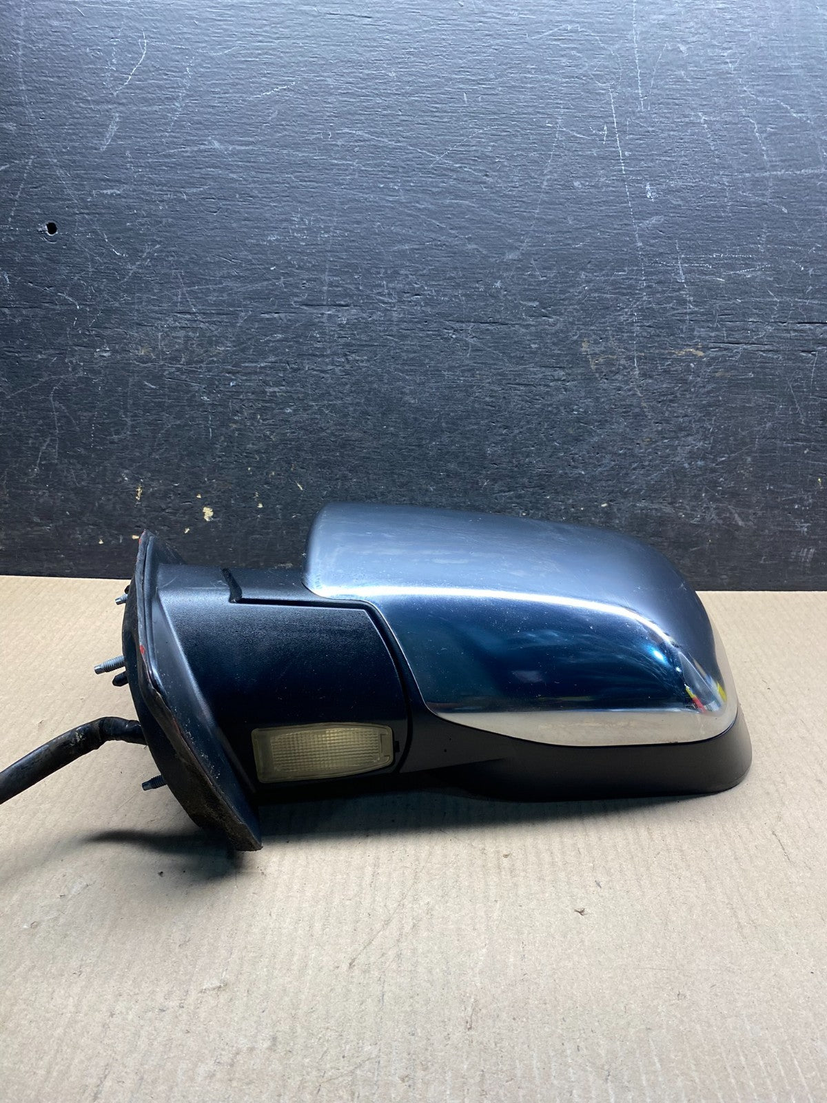 2004 to 2015 Nissan Armada Left Driver LH Turn Signal Door Mirror AI5354 DW3