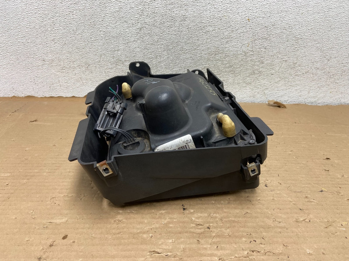 2004 to 2009 Cadillac SRX Right Passenger RH Side Front Fog Light ag8233 DG7