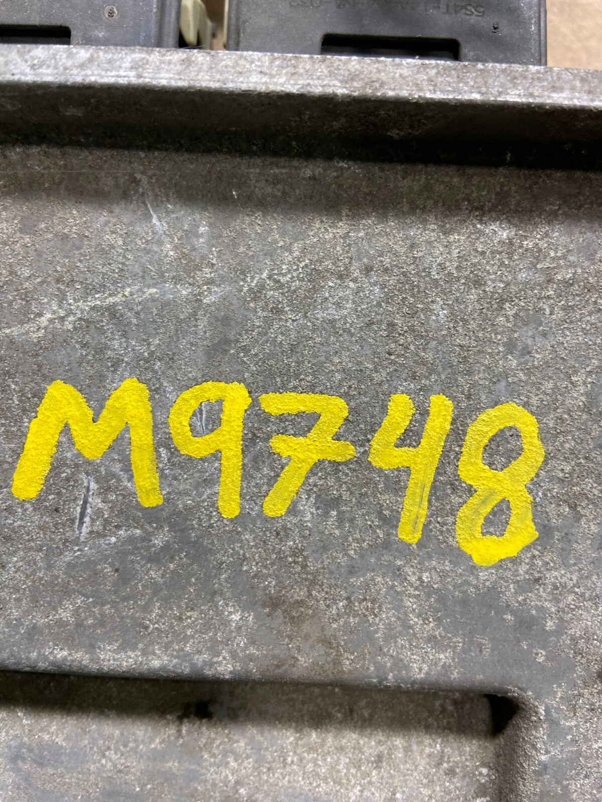 2006 Ford Van E250 E350 5.4L Engine Control Module Unit ECU M9748 DG4