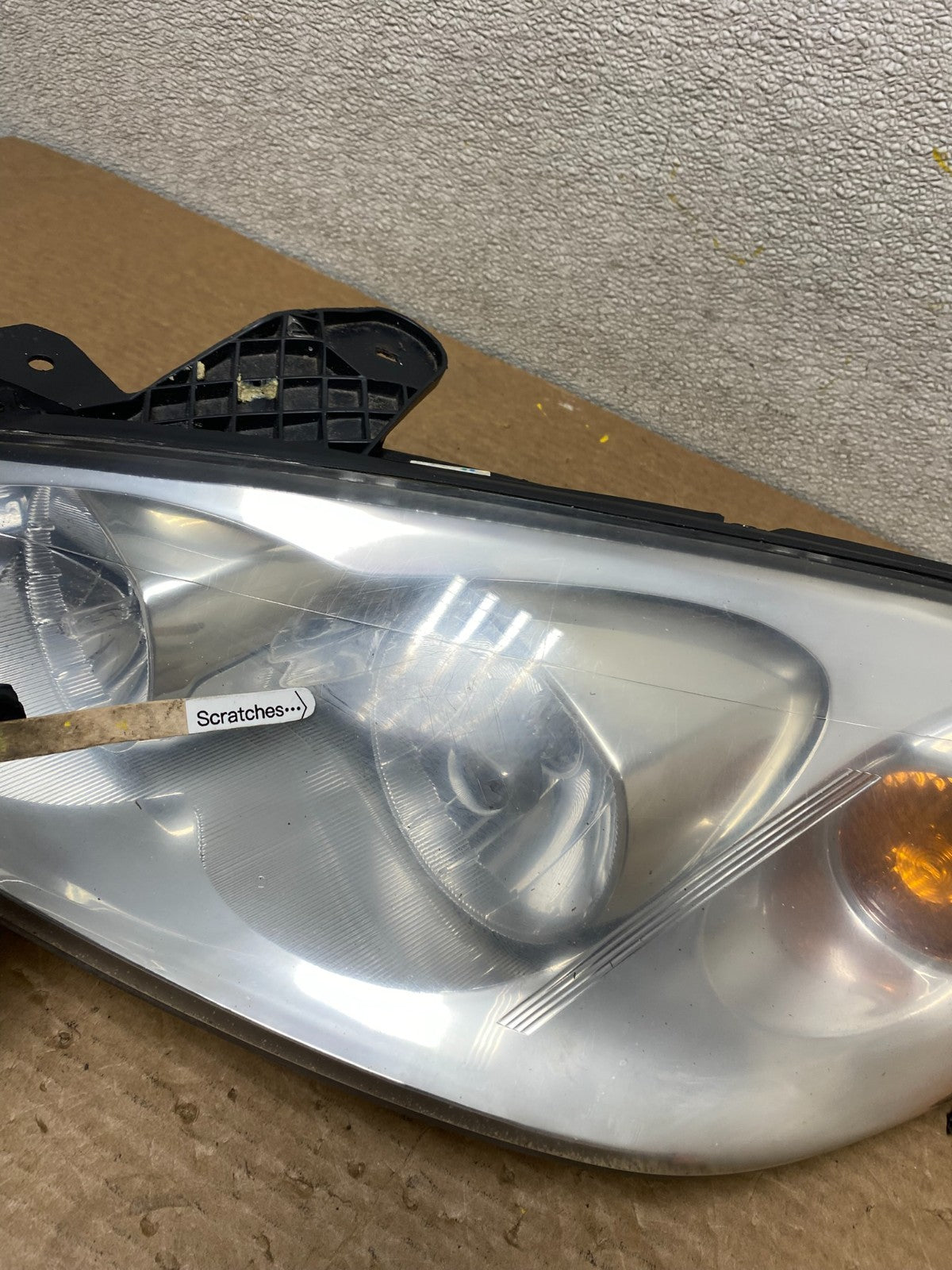 2005 to 2009 Pontiac G6 Headlight Left Driver LH Side Halogen Oem Z2852 DW3