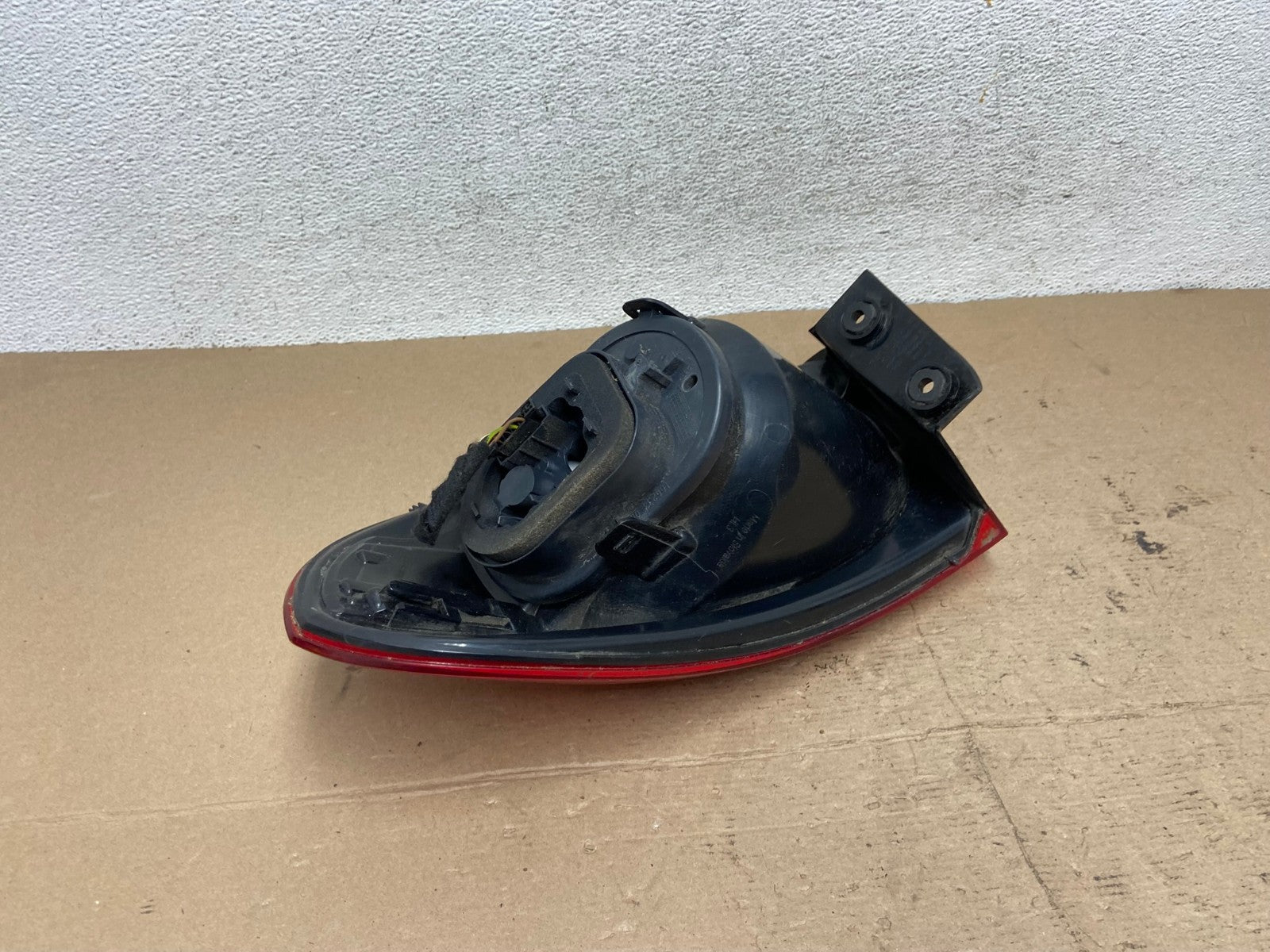 2009 to 2011 Volkswagen Tiguan Left Driver Side Tail Light AF4928 LK4