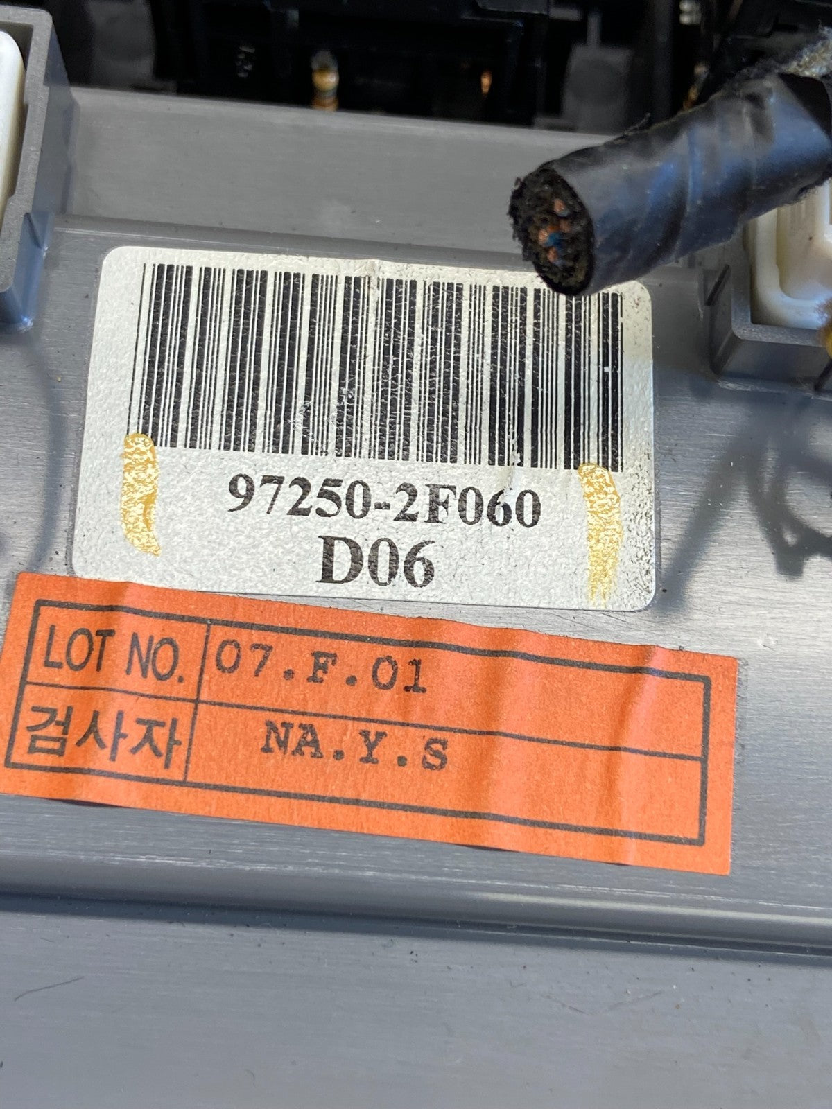 2007 to 2009 Kia Spectra Center Radio Climate Control Clock Trim AB5897 DG5