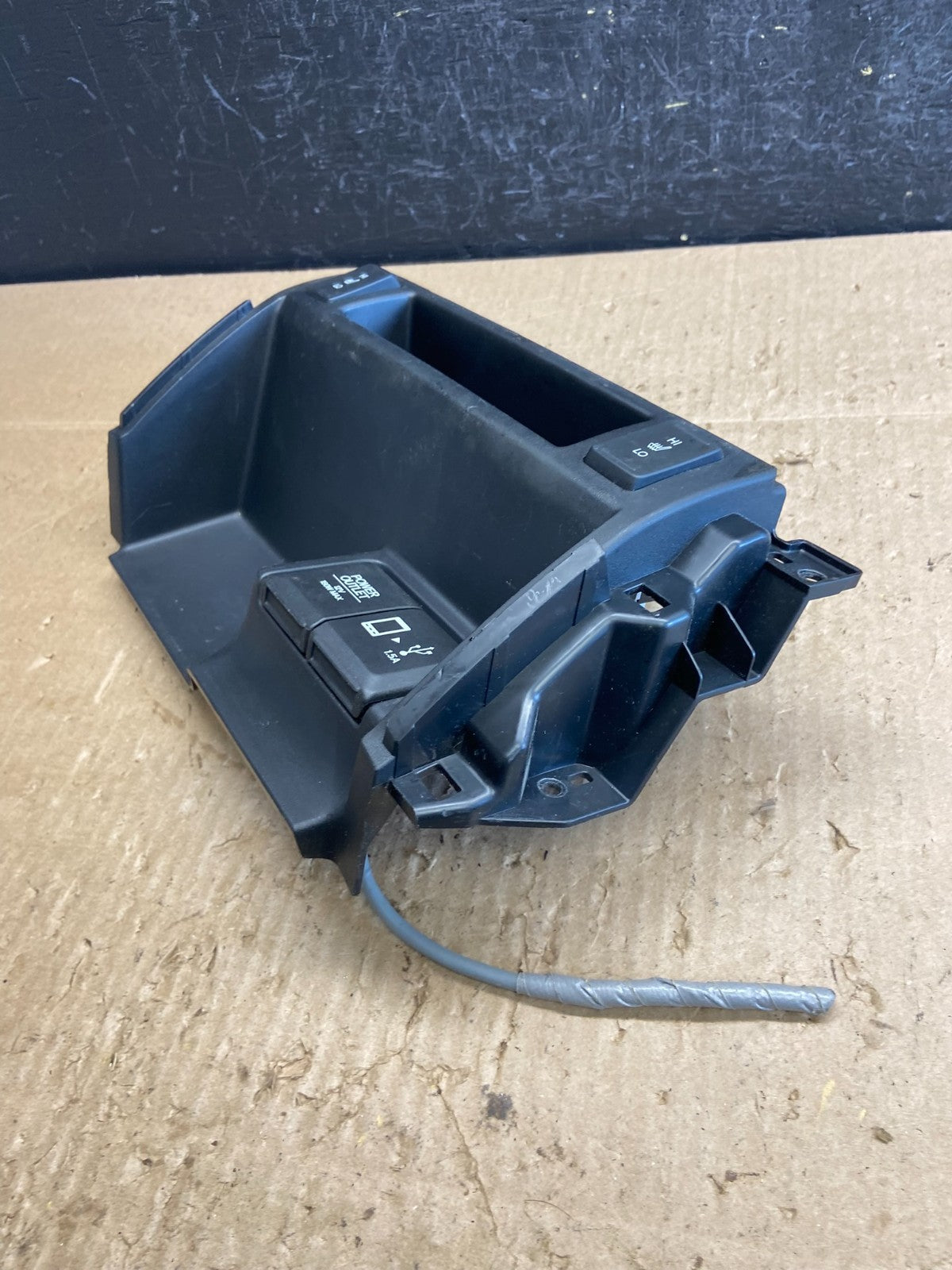 2016 to 2019 Honda Ridgeline Storage Cubby Heated Seat Switch Outlet AC9251 DG2
