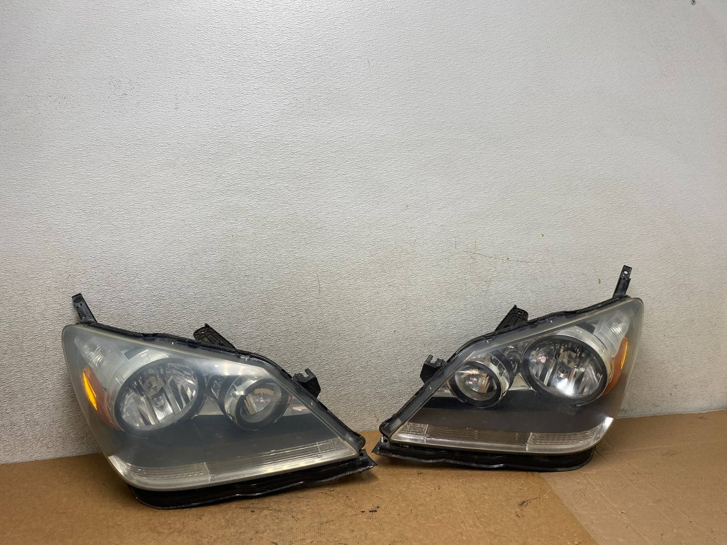 2005 2006 2007 Honda Odyssey Left+Right Set Halogen Headlights S7041 DW0