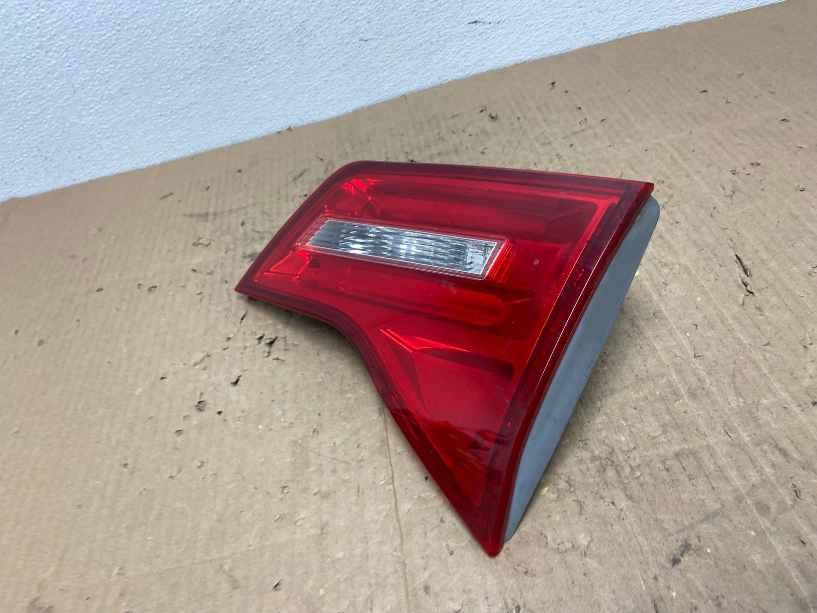 2007 2008 2009 Acura Mdx Right Passenger Rh Side Inner Tail Light Oem AB8601 LK1