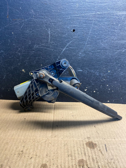 2007 to 2010 Ford Edge Licnoln MKX Rear Windshield Wiper Motor OEM Z9025 DG0