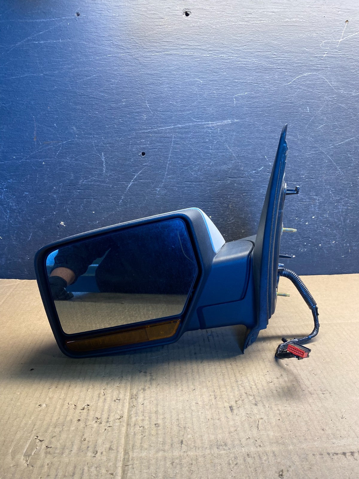 2007-2011 Ford Expedition Left Driver View Door Mirror AA7804 DG9