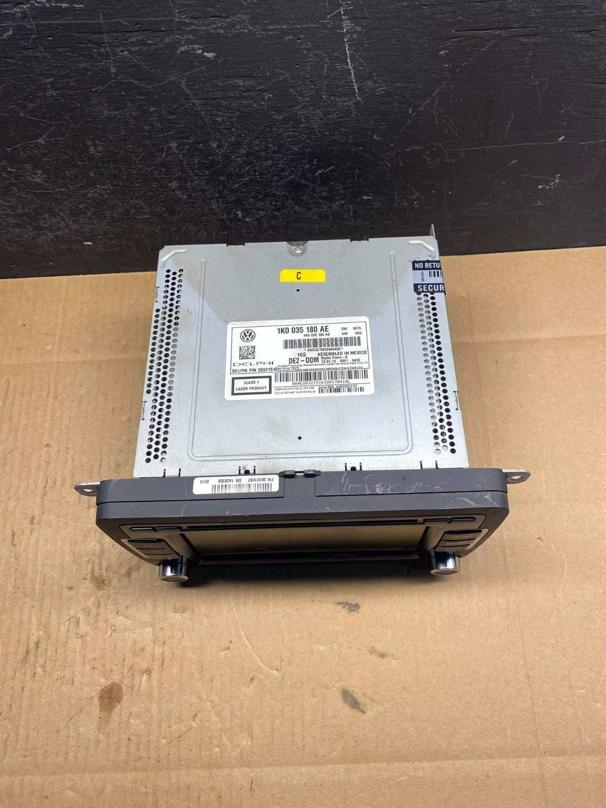 2012 to 2013 Volkswagen Passat Jetta Radio CD Player AM/FM Media AD5053 DG3