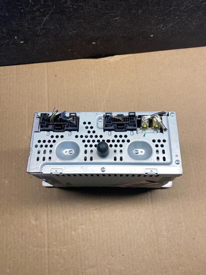 2013 - 2016 Lincoln MKS CD Player AM FM Radio Receiver Satellite AE7515 DG5