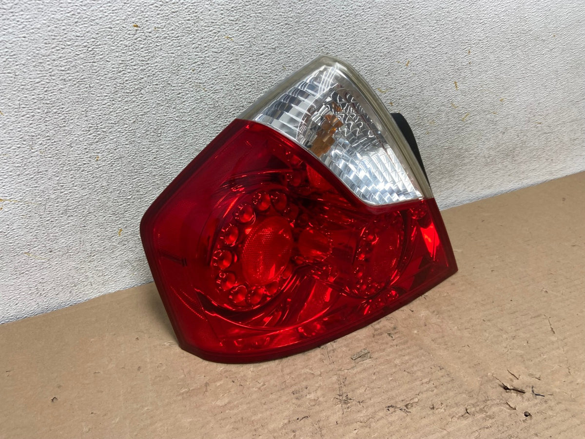 2006 2007 Infiniti M35 M35X M45 Left Driver LH Side Tail Light AI0971 LK2